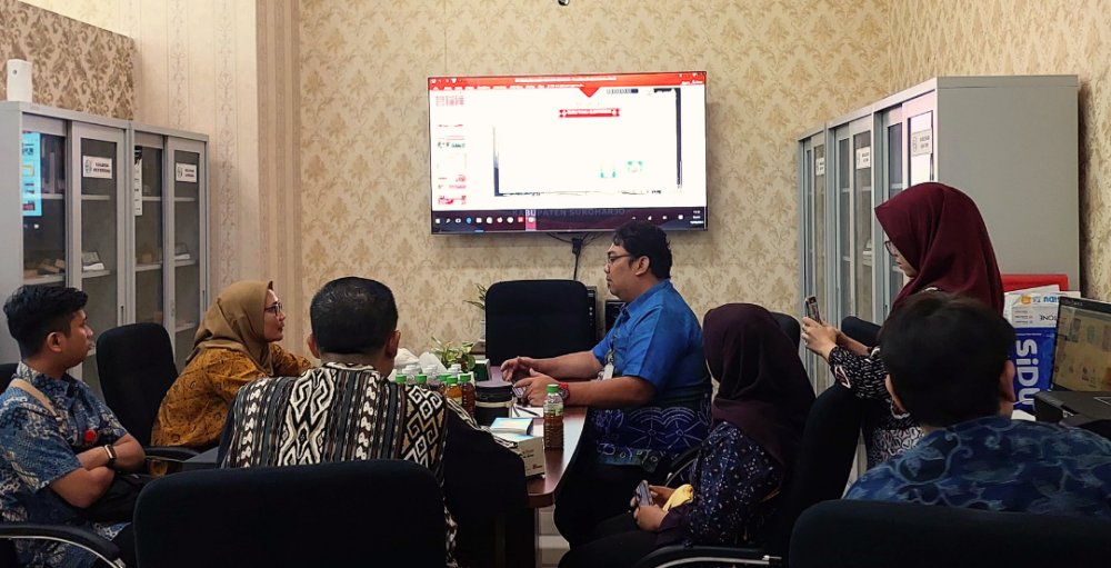 Penerimaan Kunjungan Study Komparasi Bagian Hukum Kota Semarang terkait Pengembangan JDIH.